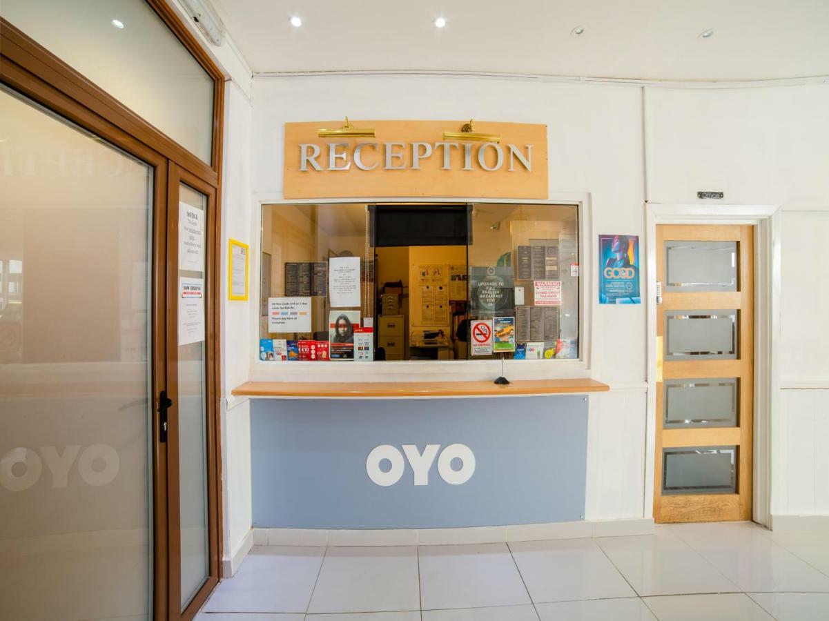 Hotel Oyo Osterley Park Isleworth Exterior foto